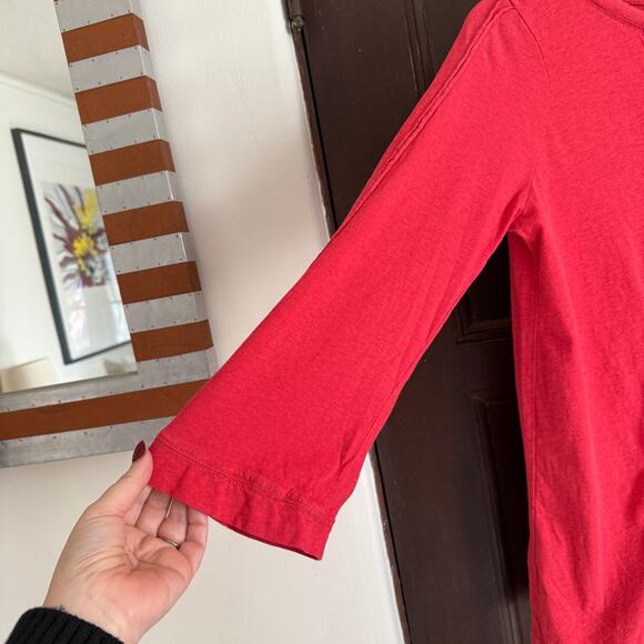 SOFT SURROUNDINGS | Red Cotton Slub 3/4 Sleeve Button Detail Tunic Top | Small - Picture 5 of 5